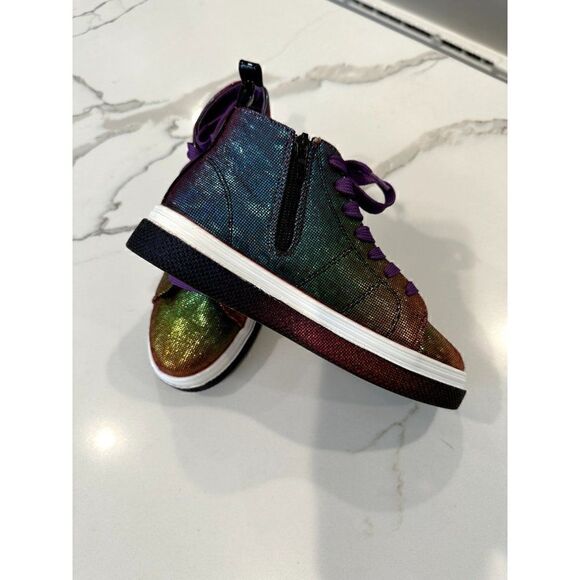Steve Madden Kids Juice Sneaker in Multi Size 1 - Picture 3 of 7